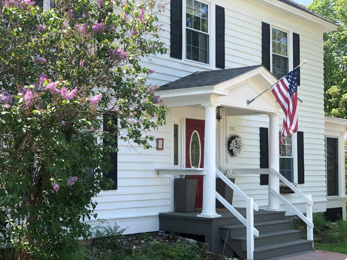 لينكون Red Sleigh Inn B&B المظهر الخارجي الصورة