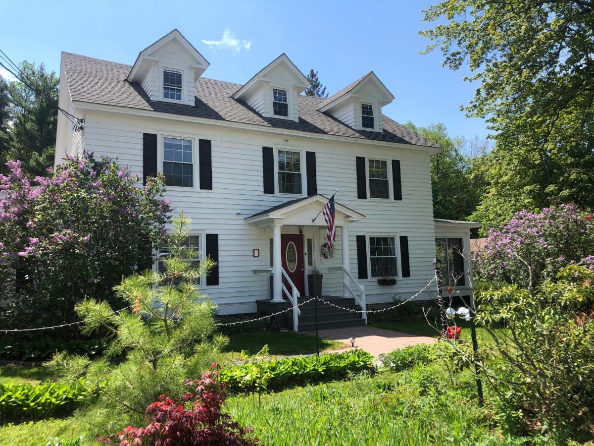 لينكون Red Sleigh Inn B&B المظهر الخارجي الصورة
